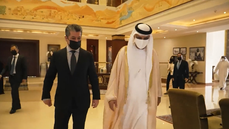 Kurdistan Region Prime Minister Masrour Barzani walking to meeting room with Sheikh Saud bin Saqr Al Qasimi, the ruler of the Emirate of Ras Al Khaimah, March 26, 2022. (Photo: Kurdistan 24)